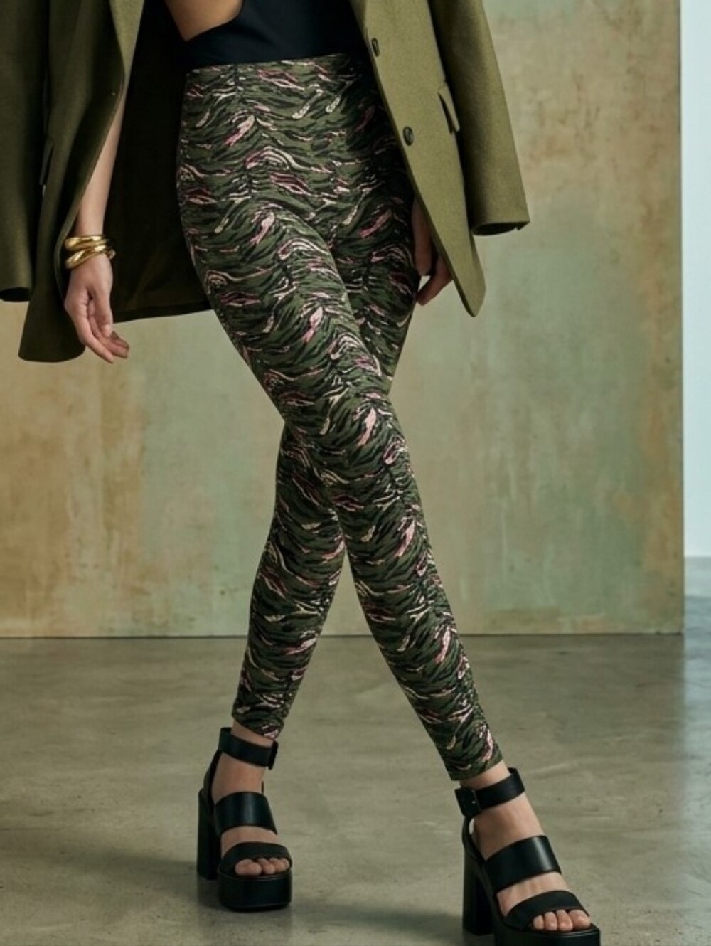 No Boundaries Olive and Pink Printed High-Rise Leggings